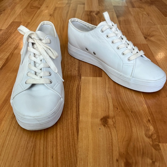 Vintage White Leather Keds Size 8 - Picture 1 of 3